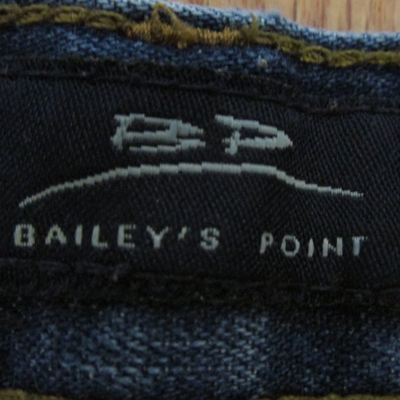 BAILEY'S POINT GIRL'S SIZE 12 JEANS MED BLUE SLUB DENIM FLARE LEG METAL EYELETS - Picture 11 of 13
